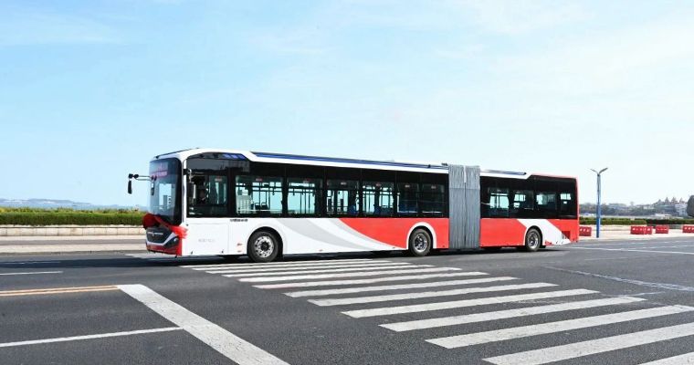 在国内投入运营的中通新N系18米新能源公交.jpg